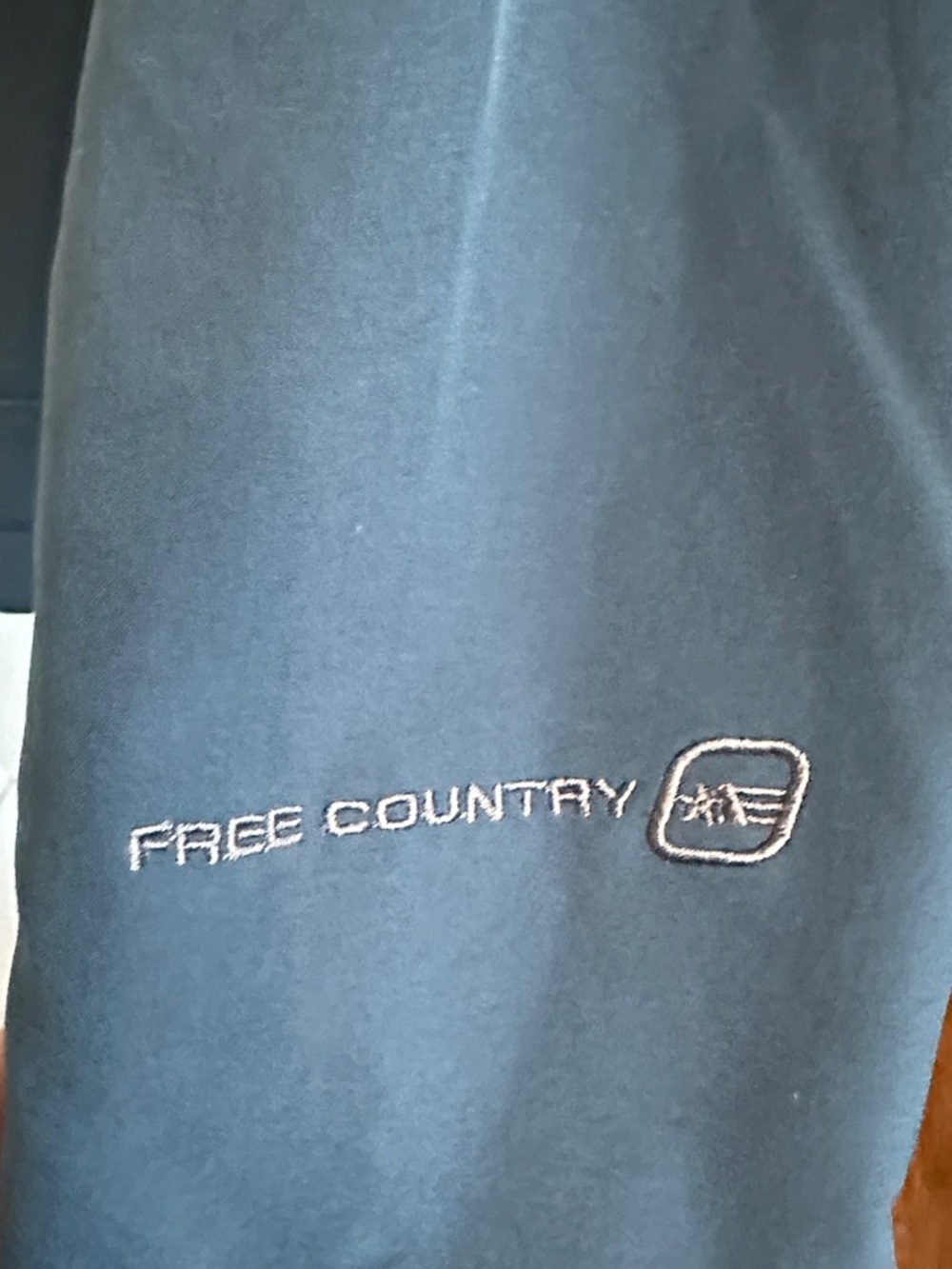 Free Country - Women’s Blue Hooded Softshell Jacket. Size M - Picture 10 of 10